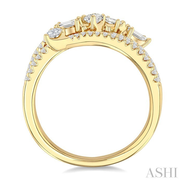 3/4 Ctw Split Shank Mixed Diamond Cut Fashion Ring in 14K Yellow Gold