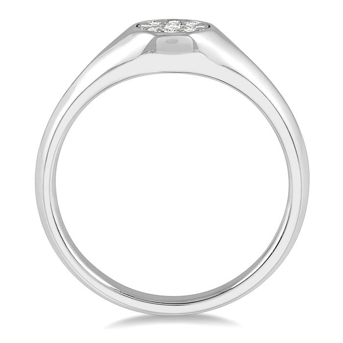 Round Shape Shine Bright Essential Diamond Signet Ring