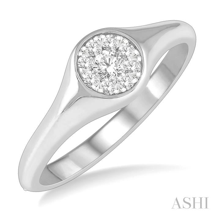 1/4 Ctw Round Shape Shine Bright Diamond Ring in 14K White Gold