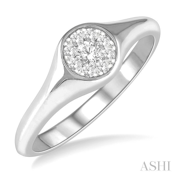 1/4 Ctw Round Shape Shine Bright Diamond Ring in 14K White Gold