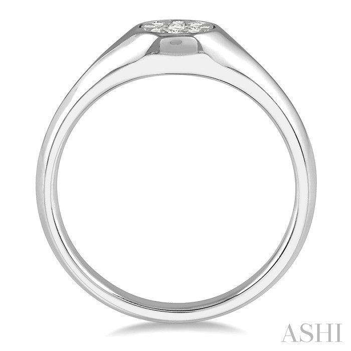1/4 Ctw Round Shape Shine Bright Diamond Ring in 14K White Gold