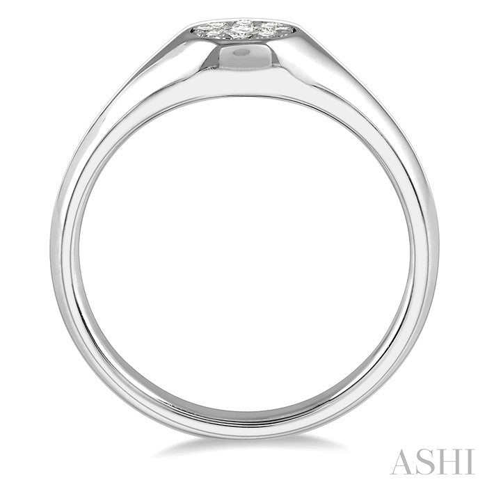 1/6 Ctw Round Shape Shine Bright Diamond Ring in 14K White Gold