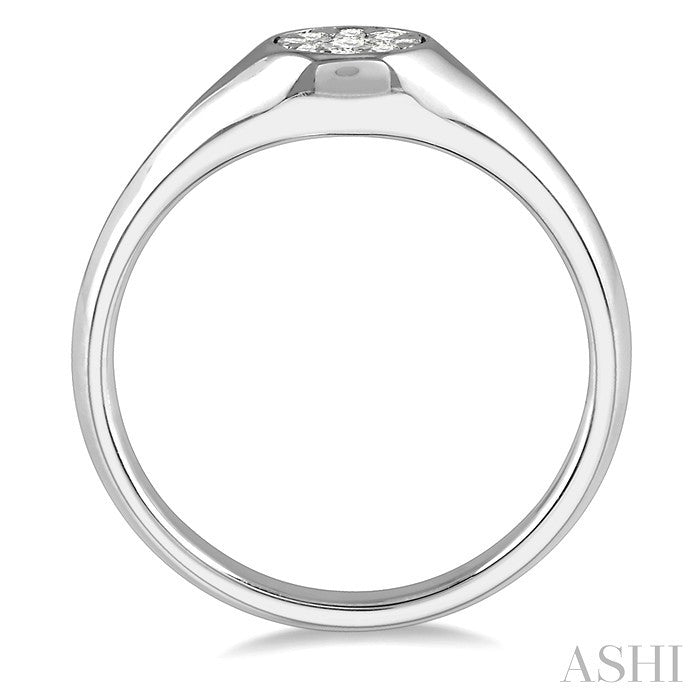 1/6 Ctw Round Shape Shine Bright Diamond Ring in 14K White Gold