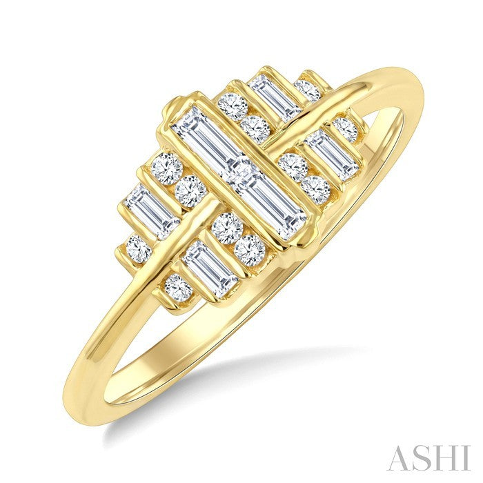 1/3 Ctw Fusion Baguette and Round Cut Diamond Fashion Ring in 14K Yellow Gold