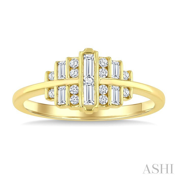 1/3 Ctw Fusion Baguette and Round Cut Diamond Fashion Ring in 14K Yellow Gold