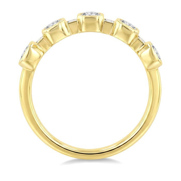 1 1/10 Ctw Bezel Set Baguette and Octagon Cut Diamond Fashion Band in 14K Yellow Gold