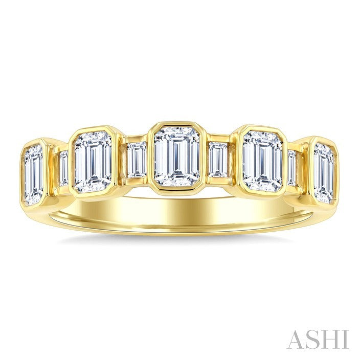 1 1/10 Ctw Bezel Set Baguette and Octagon Cut Diamond Fashion Band in 14K Yellow Gold