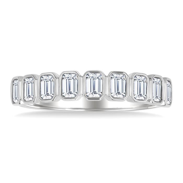 Elegance Diamond Jewelry in Metal