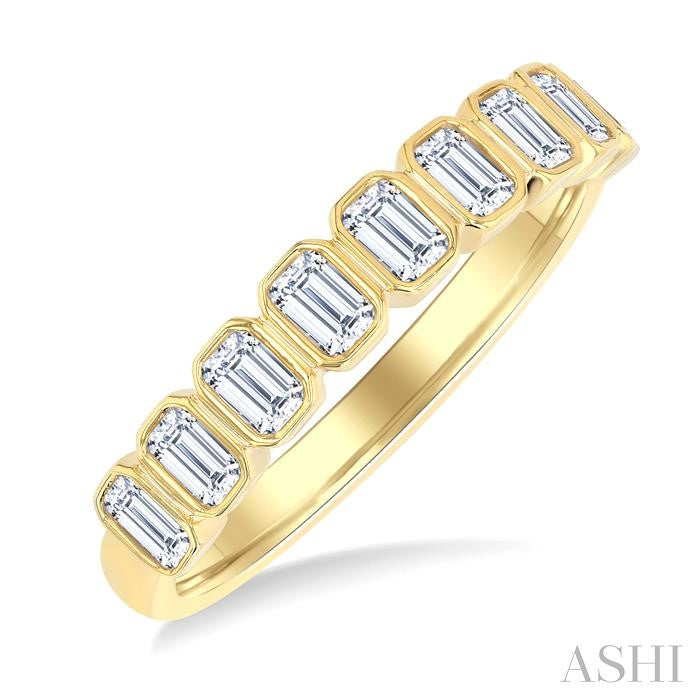 Timeless Diamond Jewelry in Metal