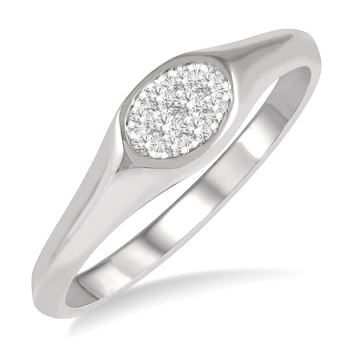 Oval Shape East-West Shine Bright Essential Diamond Signet Ring
