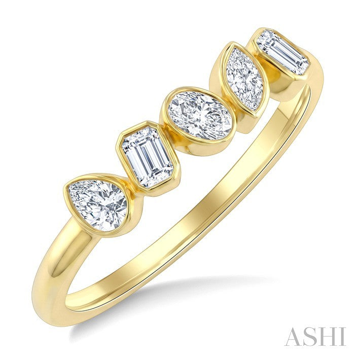 3/8 Ctw Bezel Set Mixed Cut Diamond Bar Ring in 14K Yellow Gold