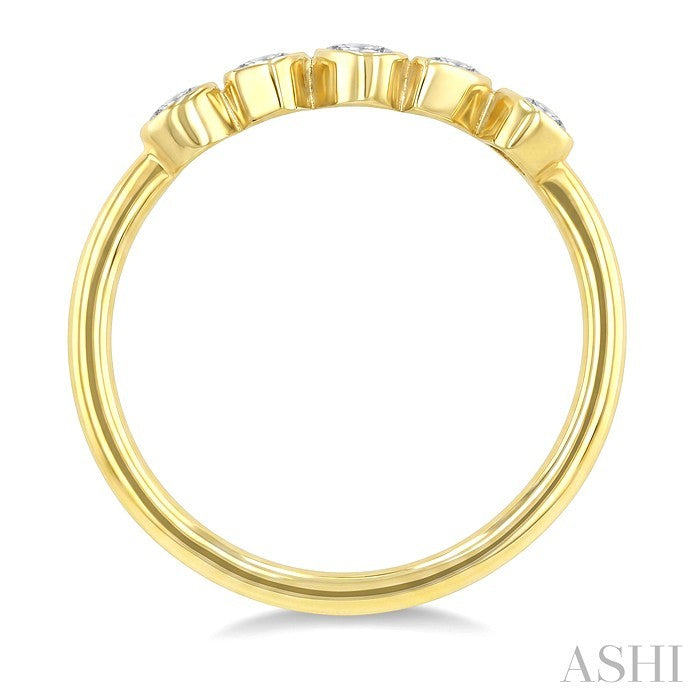 3/8 Ctw Bezel Set Mixed Cut Diamond Bar Ring in 14K Yellow Gold