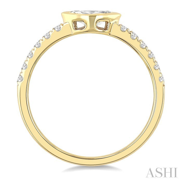 1/2 Ctw Luna Bezel East-West Marquise Cut and Round Cut Diamond Ring in 14K Yellow Gold