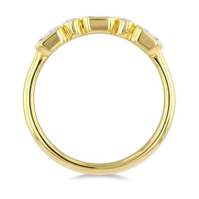 1/2 Ctw Bezel set Octagon and Round Cut Diamond Band in 14K Yellow Gold