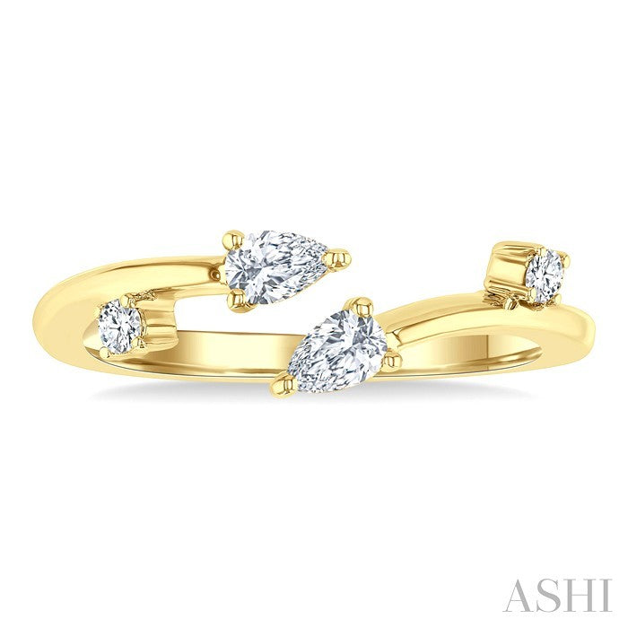 1/4 Ctw Open Bypass Pear and Round Cut Diamond Fashion Ring in 14K Yellow Gold