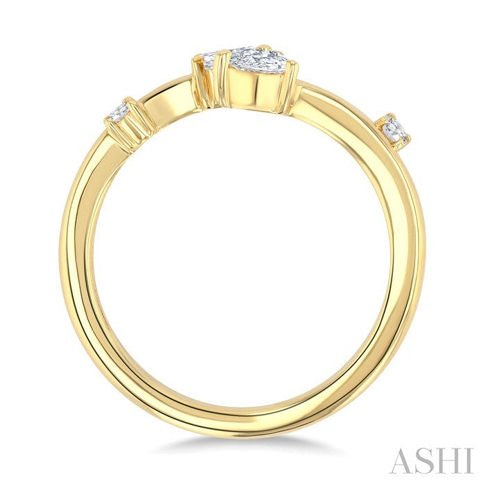 1/4 Ctw Open Bypass Pear and Round Cut Diamond Fashion Ring in 14K Yellow Gold