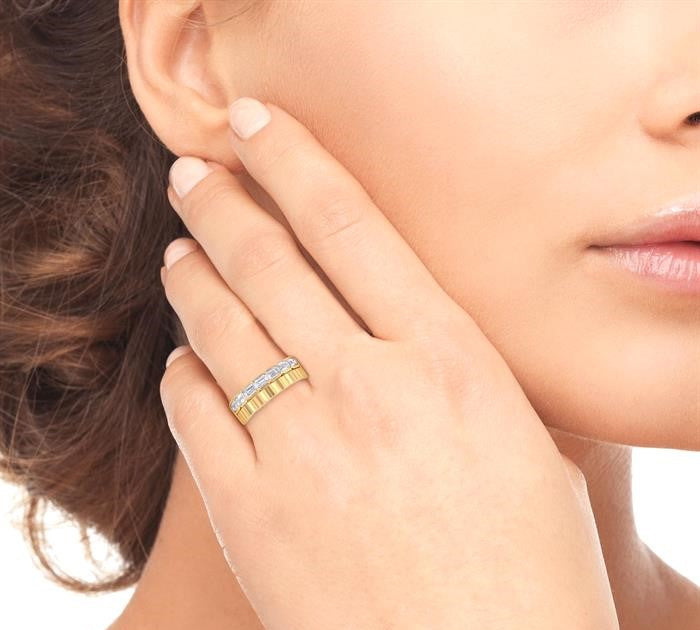 1 Ctw Pyramid Accents and Bezel Set Emerald Cut Diamond Bold Gold Fashion Wide Band in 14K Yellow Gold