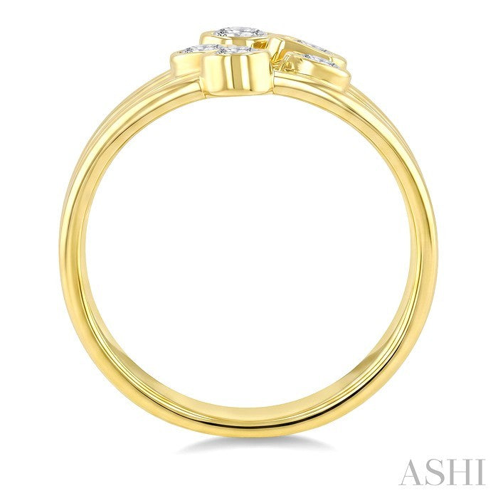 1/2 Ctw Bezel Set Mixed Cut Diamond Fashion Ring in 14K Yellow Gold