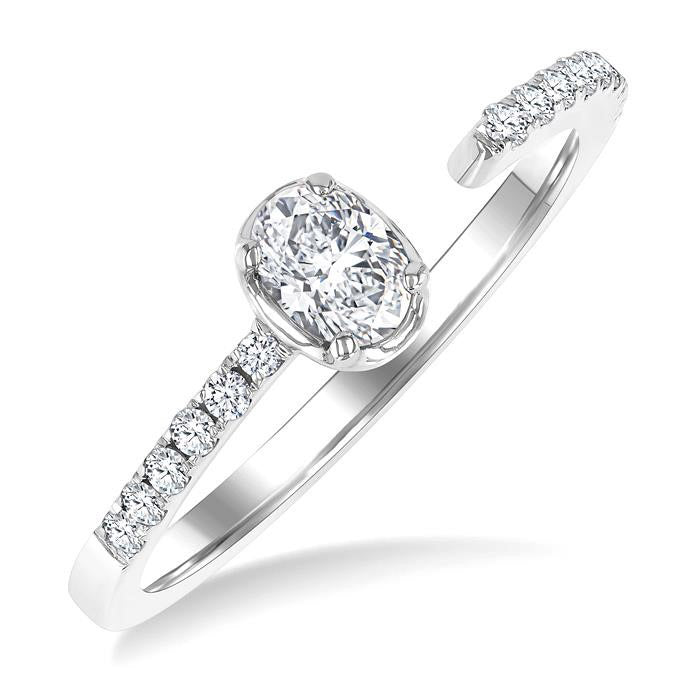 Regal Diamond Ring in Metal