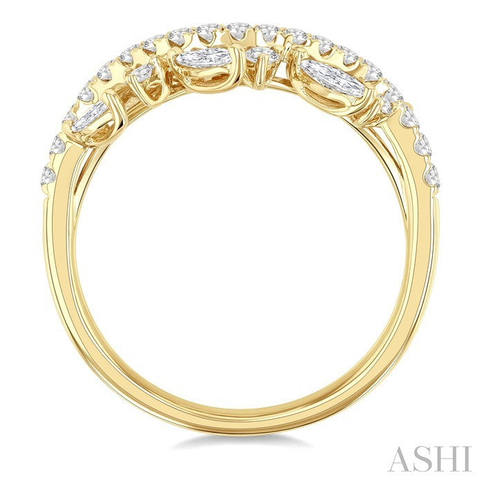 3/4 Ctw Curved Center Marquise and Round Cut Diamond Fashion Band in 14K Yellow Gold