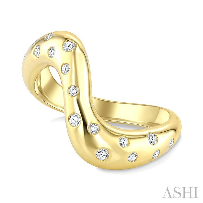 1/5 Ctw Round Cut Diamond Bold Mosaic Aeris Gold Fashion Ring in 14K Yellow Gold