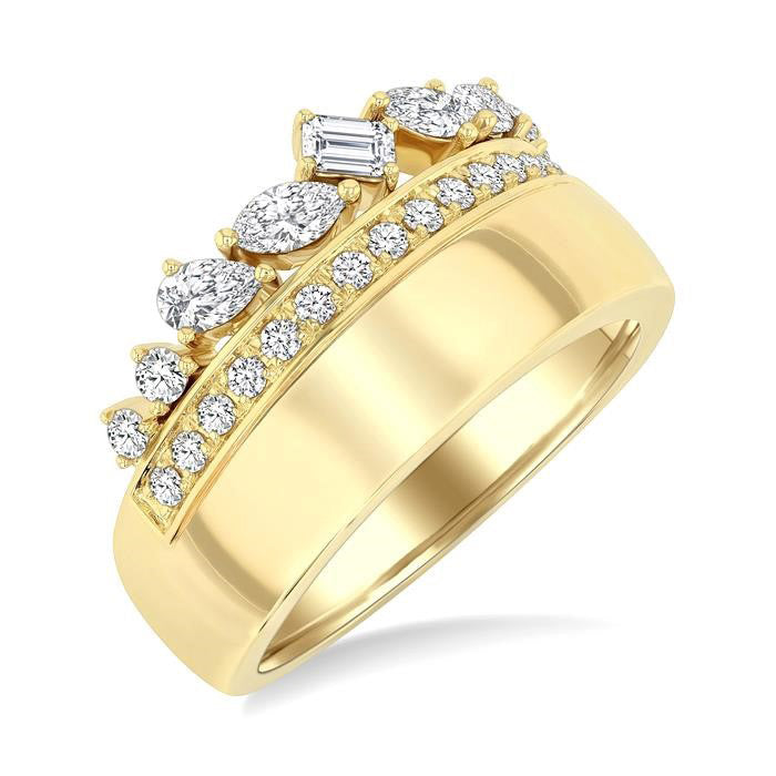 Timeless Diamond Ring in Metal