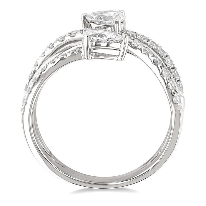 Regal Diamond Ring in Metal