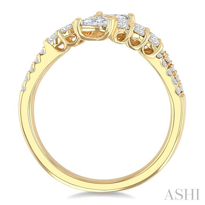 1 Ctw Split Three-Arm Bypass Pear and Round Cut Diamond Fashion Band in 14K Yellow Gold