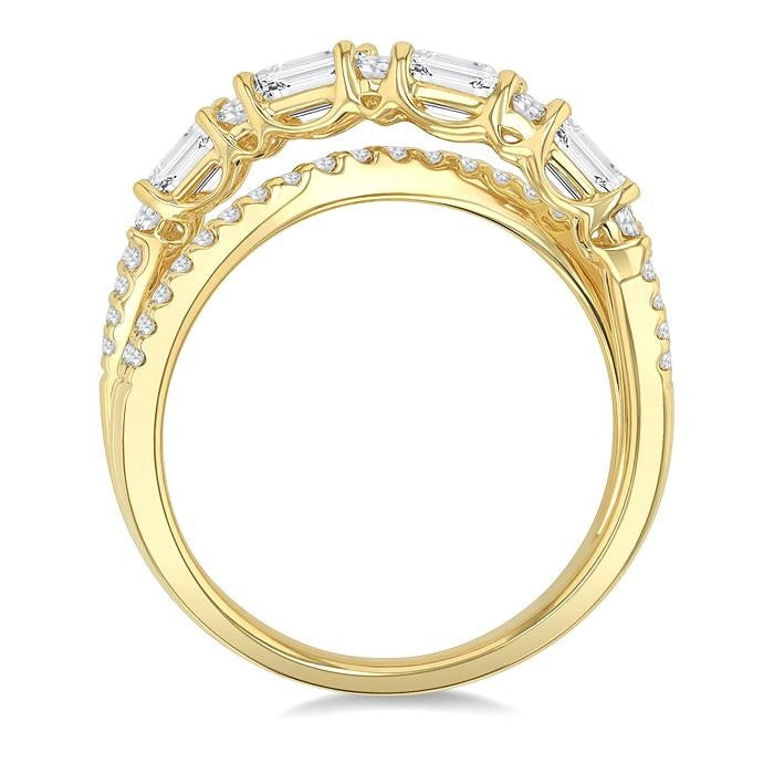 1 1/4 Ctw Emerald and Round Cut Diamond Split Crossover Fashion Ring in 14K Yellow Gold