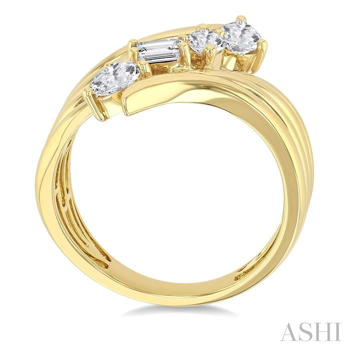 1 Ctw Open Bypass Ribbed Shank Mixed Diamond Cut Fashion Ring in 14K Yellow Gold