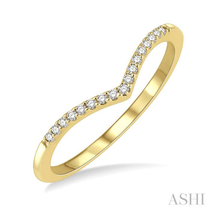 1/10 Ctw Chevron Round Cut Diamond Petite Band in 10K Yellow Gold