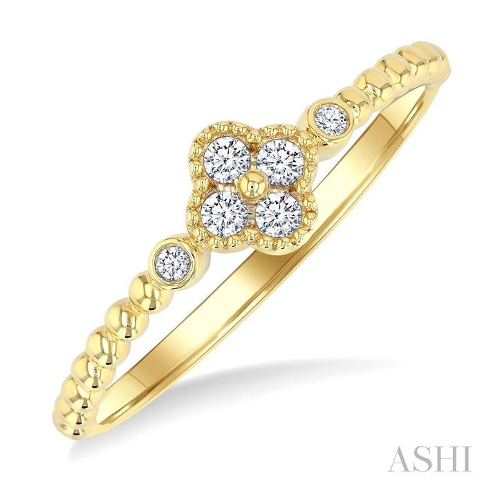 1/8 Ctw Petite Bead Shank Clover Leaf Round Cut Bead Bijoux Diamond Fashion Ring in 10K Yellow Gold