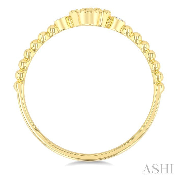 1/8 Ctw Petite Bead Shank Clover Leaf Round Cut Bead Bijoux Diamond Fashion Ring in 10K Yellow Gold