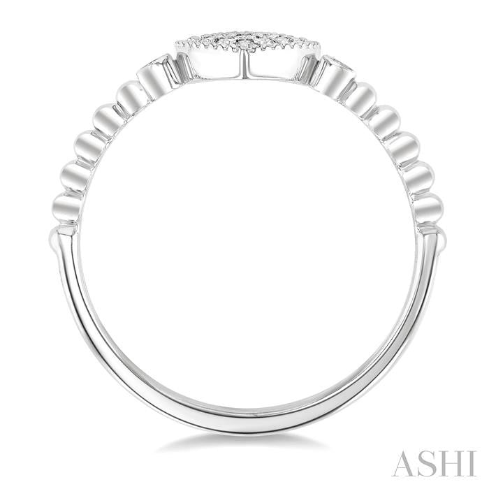1/8 Ctw Petite Bead Shank Heart Motif Round Cut Bead Bijoux Diamond Fashion Ring in 10K White Gold