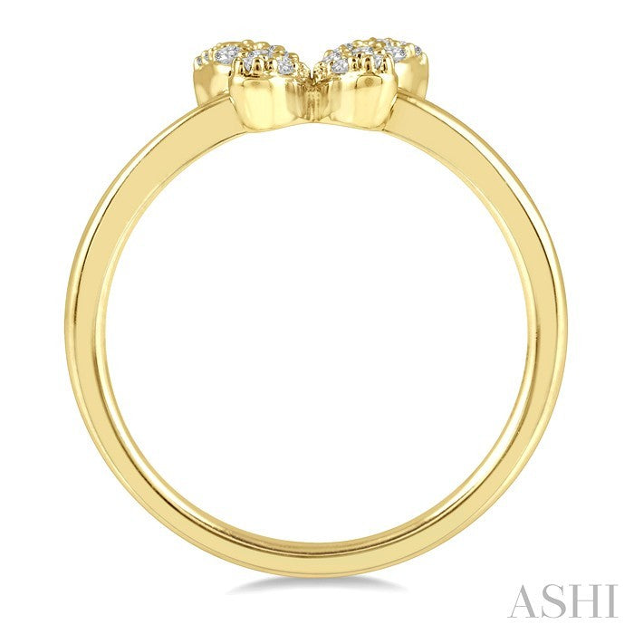 1/6 Ctw Butterfly Motif Round Cut Diamond Petite Fashion Ring in 10K Yellow Gold