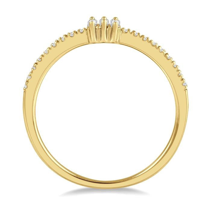 1/5 Ctw Baguette and Round Cut Diamond Petite Fashion Ring in 10K Yellow Gold