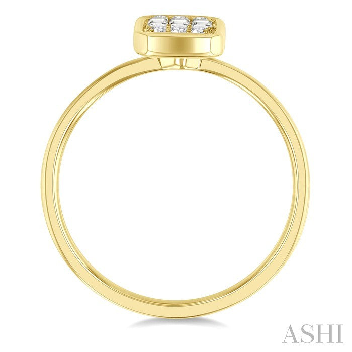 1/6 Ctw Petite Bezel Set Emerald Shape Fusion Baguette and Round Cut Diamond Fashion Ring in 10K Yellow Gold