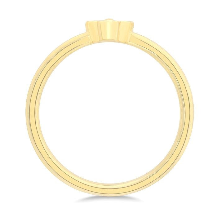 1/8 Ctw Clover Bezel Set Round Cut Diamond Petite Fashion Ring in 10K Yellow Gold