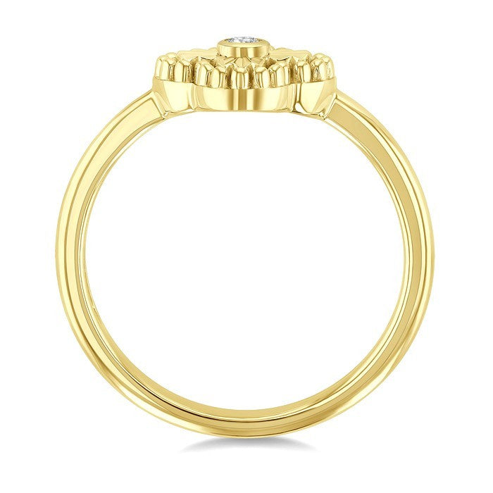 1/50 Ctw Fluted Texture Clover Bead Round Cut Diamond Bezel Set Fashion Ring in 10K Yellow Gold