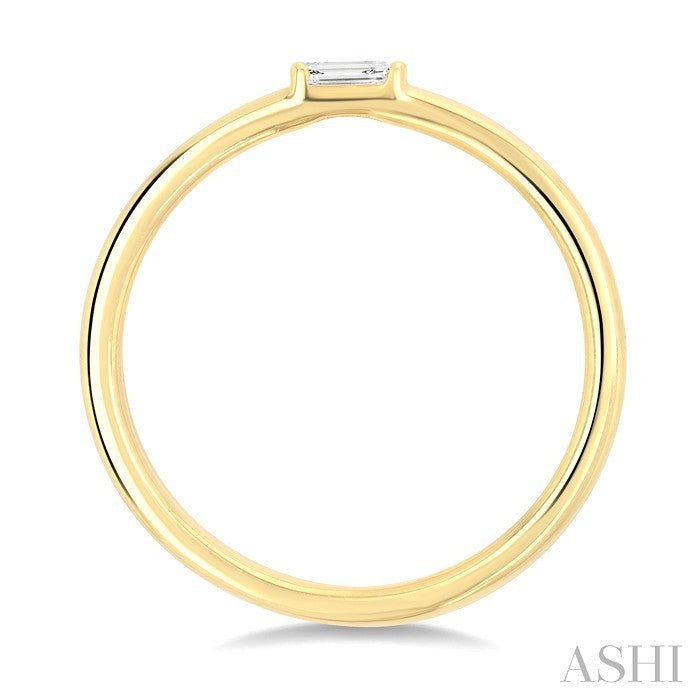 1/20 Ctw Baguette Diamond Petite Fashion Ring in 10K Yellow Gold