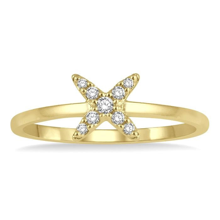 1/10 Ctw Floral Round Cut Diamond Petite Fashion Ring in 10K Yellow Gold