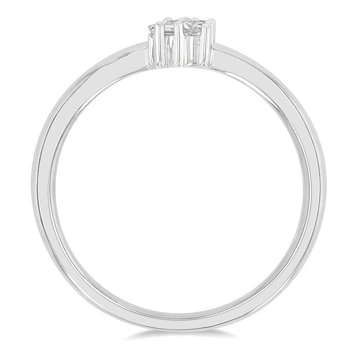 1/6 Ctw Petite Tri-Stone Scatter Princess, Baguette & Round Cut Diamond Fashion Ring in 10K White Gold