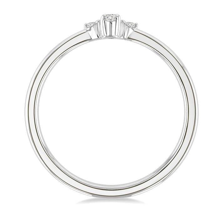 Elegance Diamond Ring in Metal
