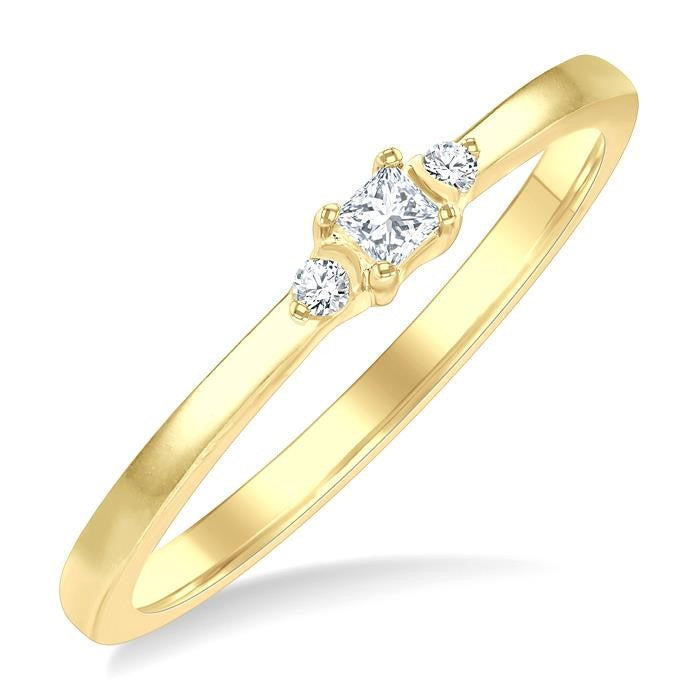1/10 Ctw Three Stone Princess and Round Cut Diamond Petite Fashion Ring in 10K Yellow Gold