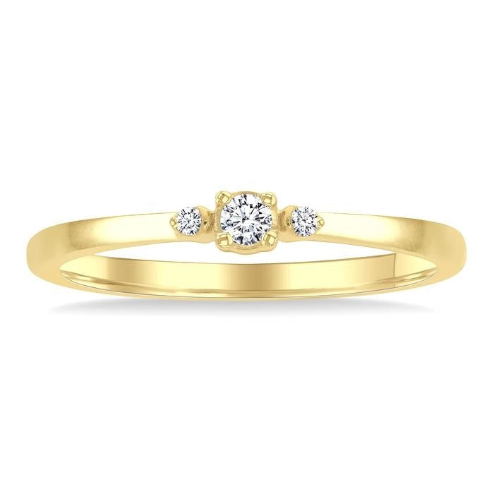 Elegance Diamond Ring in Yellow Gold
