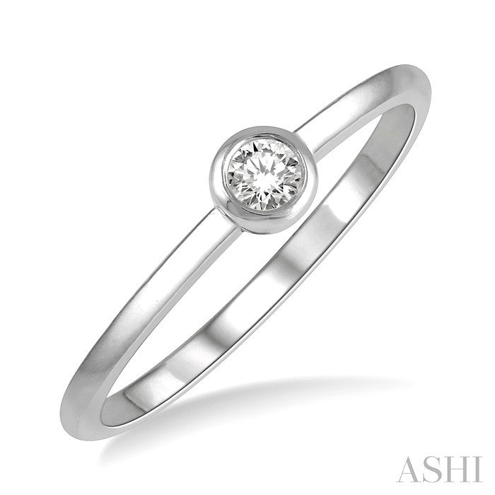 1/10 Ctw Bezel Set Round Cut Diamond Petite Fashion Ring in 10K White Gold