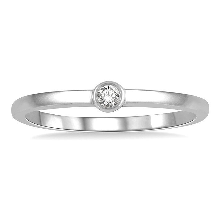 1/20 Ctw Lightweight Bezel Set Round Cut Diamond Petite Ring in 10K White Gold