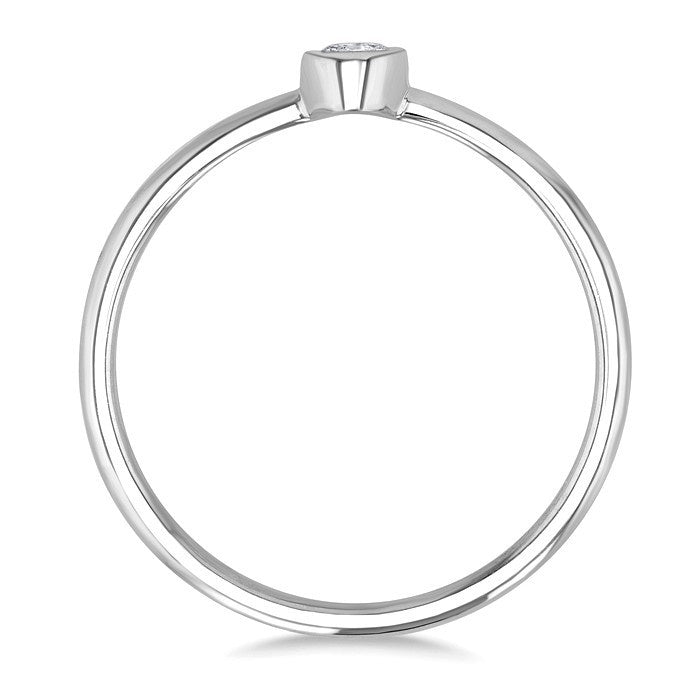 1/6 Ctw Petite Bezel Set Oval Cut Diamond Fashion Ring in 10K White Gold