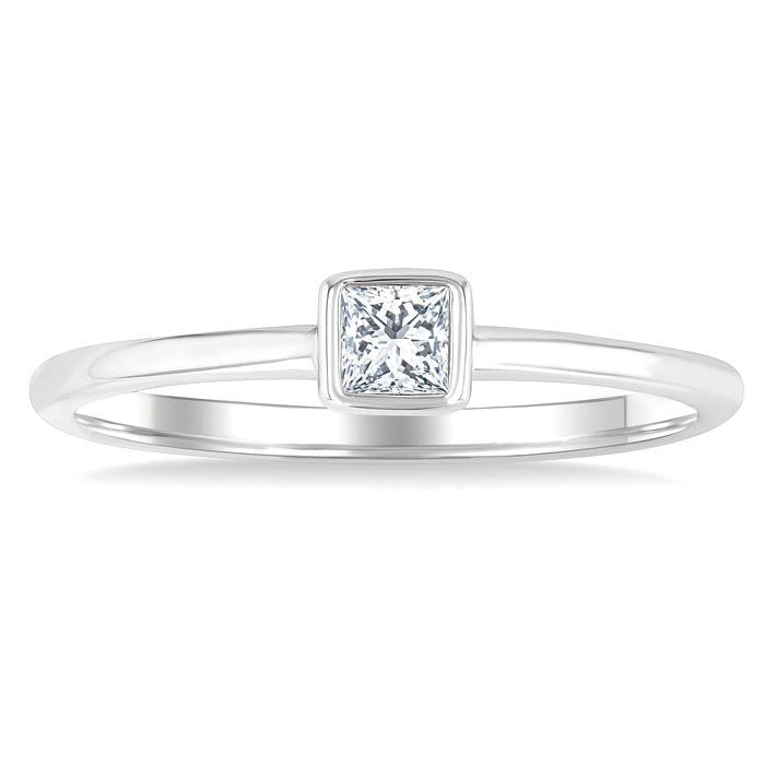 1/6 Ctw Petite Bezel Set Round Cut Diamond Fashion Ring in 10K White Gold