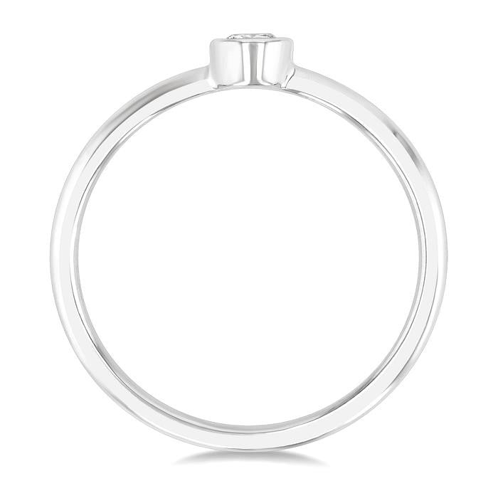 1/6 Ctw Petite Bezel Set Round Cut Diamond Fashion Ring in 10K White Gold